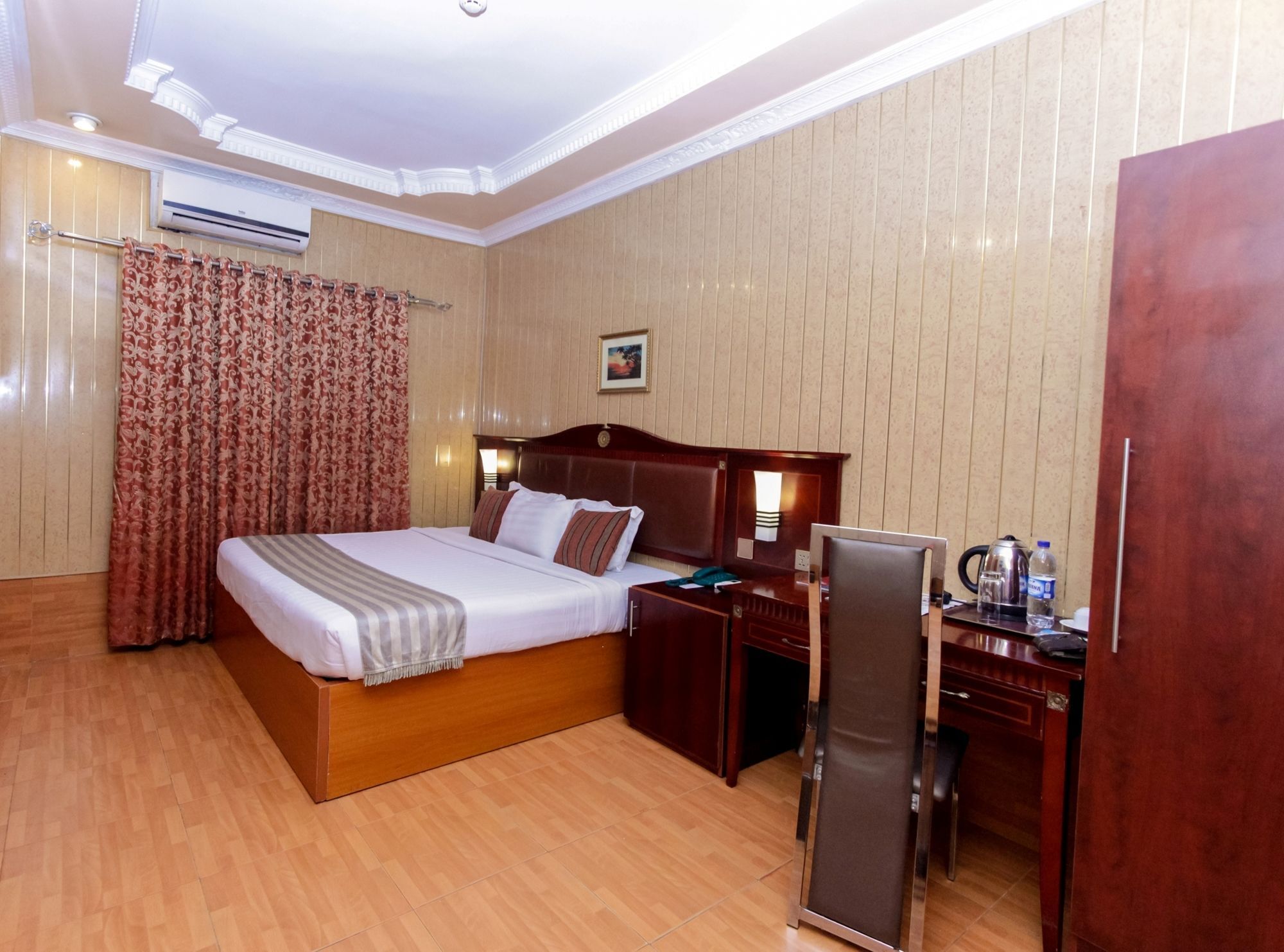 Sunfit - Fitness, Spa, Accommodation Aliayabiagba Экстерьер фото