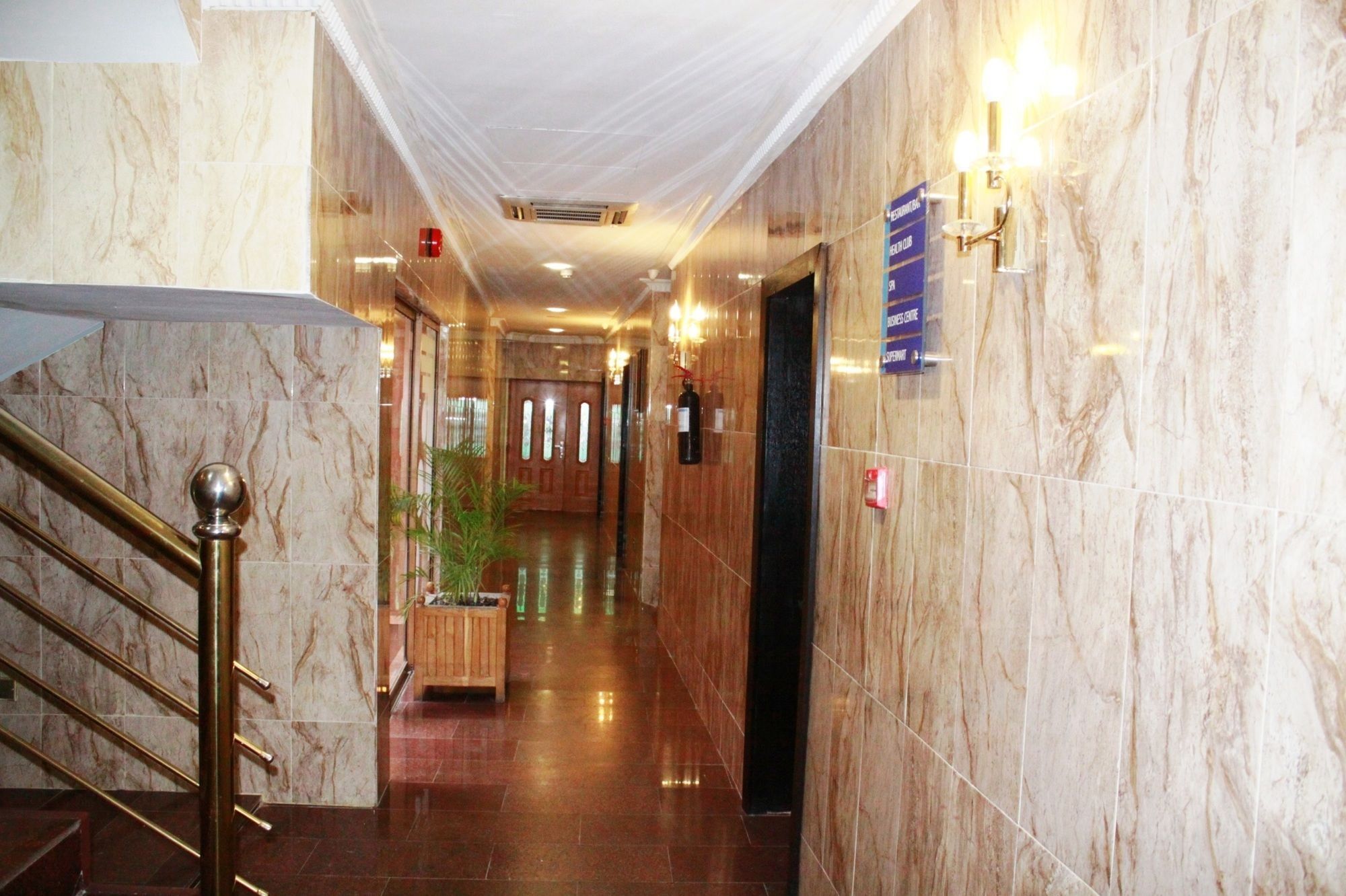 Sunfit - Fitness, Spa, Accommodation Aliayabiagba Экстерьер фото