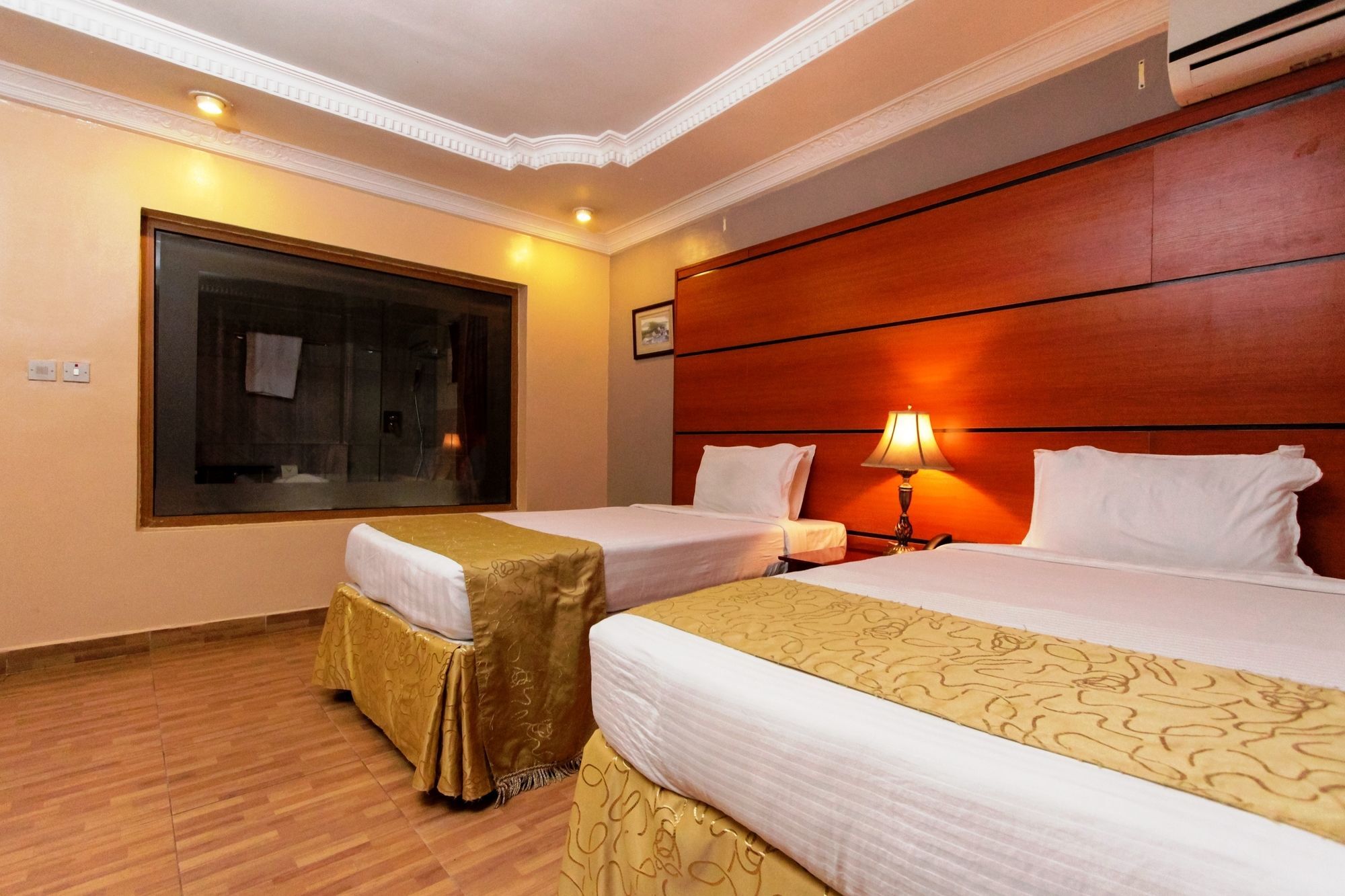 Sunfit - Fitness, Spa, Accommodation Aliayabiagba Экстерьер фото