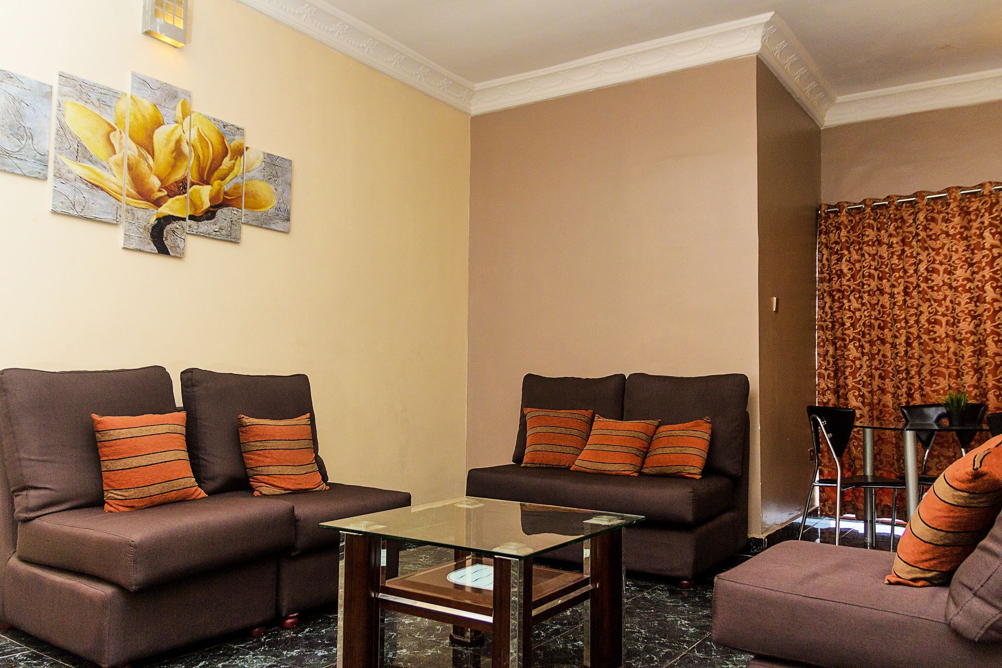 Sunfit - Fitness, Spa, Accommodation Aliayabiagba Экстерьер фото